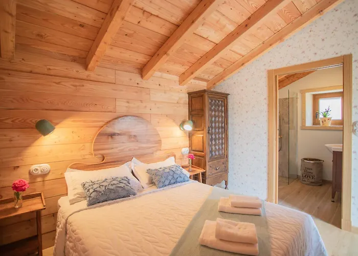 Casina Da Eira 5 Rutas, Adaptada